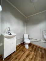 Contenedor WC 2,00 x 2,00 m con cisterna - Imagen 3