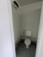 CONTENEDOR SANITARIO DE 6,00 x 2,44 M CON 5 SANITARIOS - Imagen 4