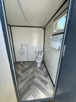 CONTENEDOR SANITARIO 2,00 x 2,00 M CON INODORO Y URINARIO - Imagen 7